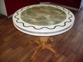 Сборка круглого стола в Каспийске